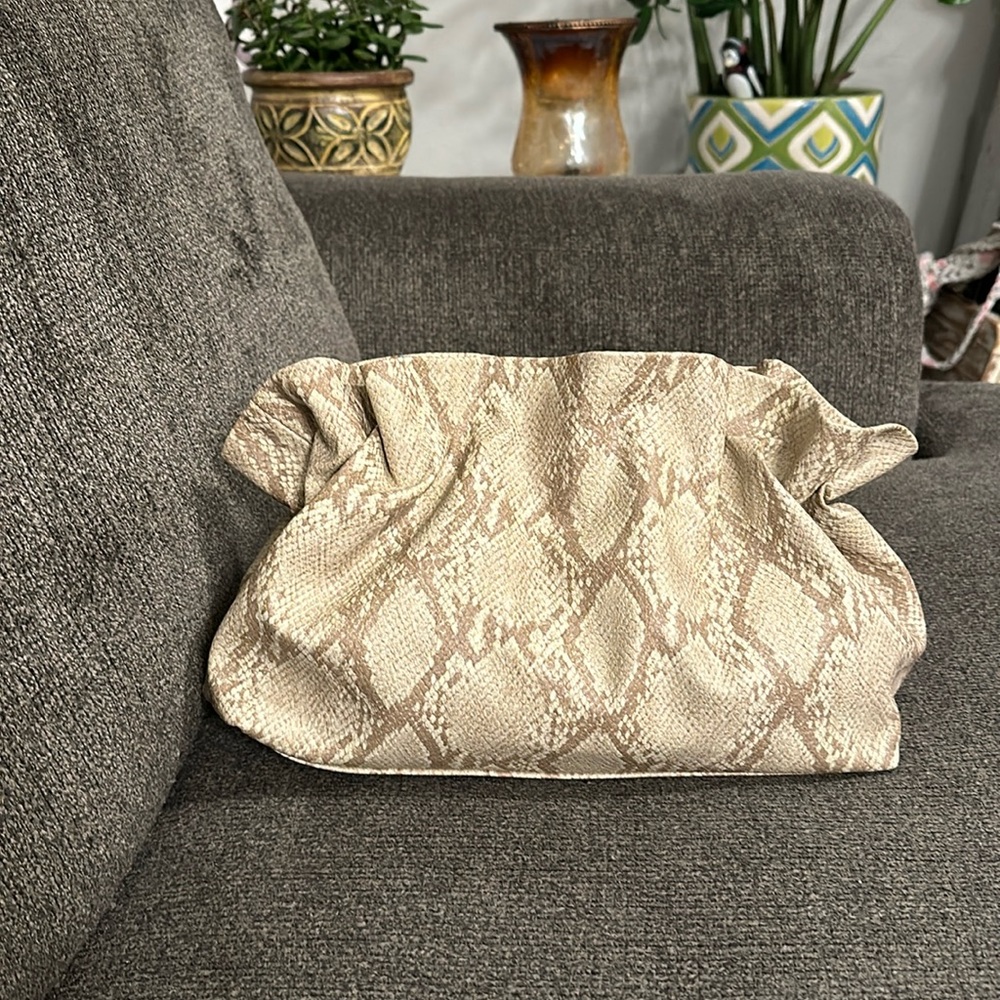Anthropologie • Jory Clutch purse crossbody bag ruffle python snakeskin beige
